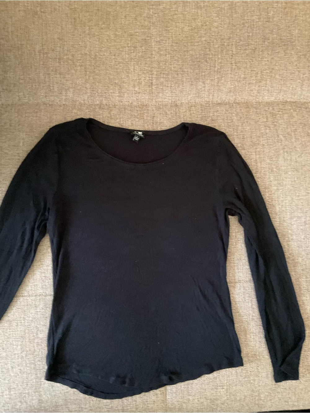 Cable & Gauge Black Long-Sleeve Scoop Neck Tee